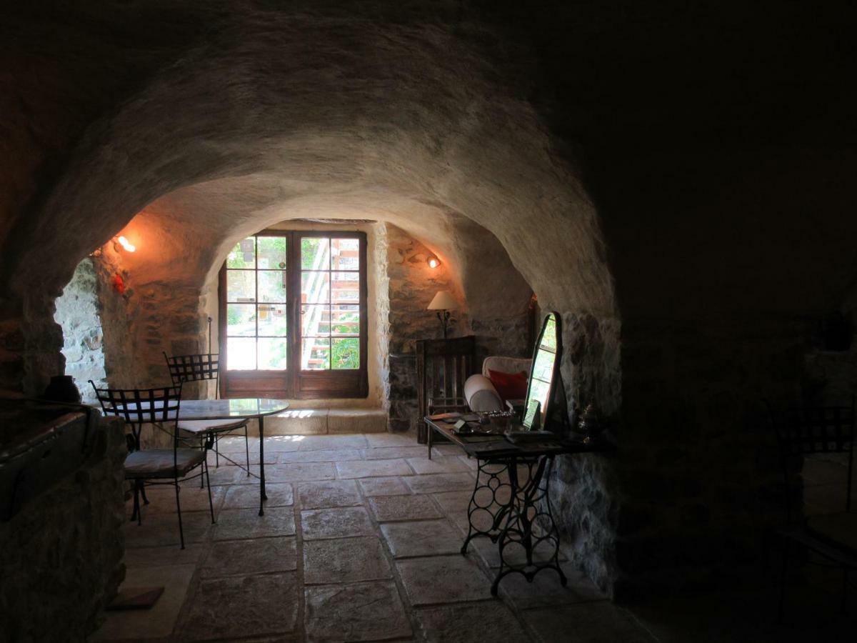 Bed and Breakfast La Ferme De La Condamine Saint-André-de-Rosans Exterior foto